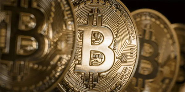 中国十大比特币交易所推荐：欧易OKX领衔，400种货币交易首选