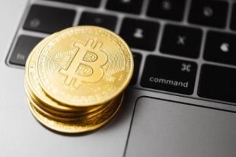 美国比特币最新价格走势分析：2023年投资比特币的机遇与风险