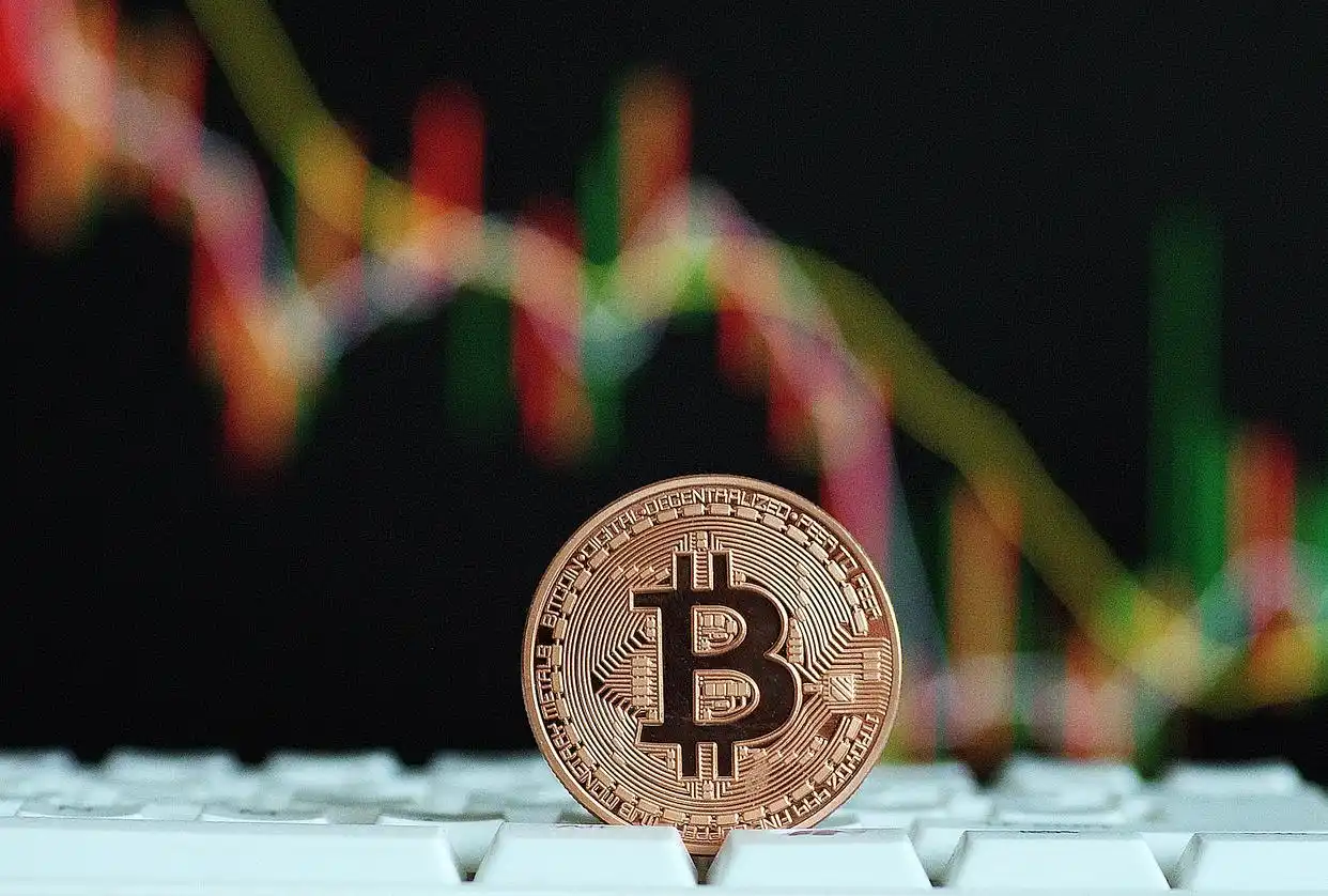比特币怎么玩入门_新手比特币交易安全指南_新手比特币交易法币充值兑换