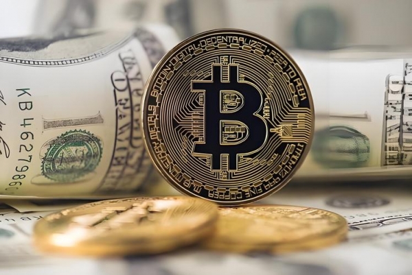 机构投资者抛售加密货币持仓_比特币价格飙升_比特币周五反弹